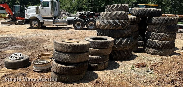 image for item MB9735 Wheels and tires