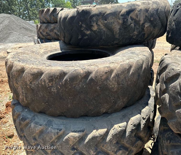 image for item MB9735 Wheels and tires