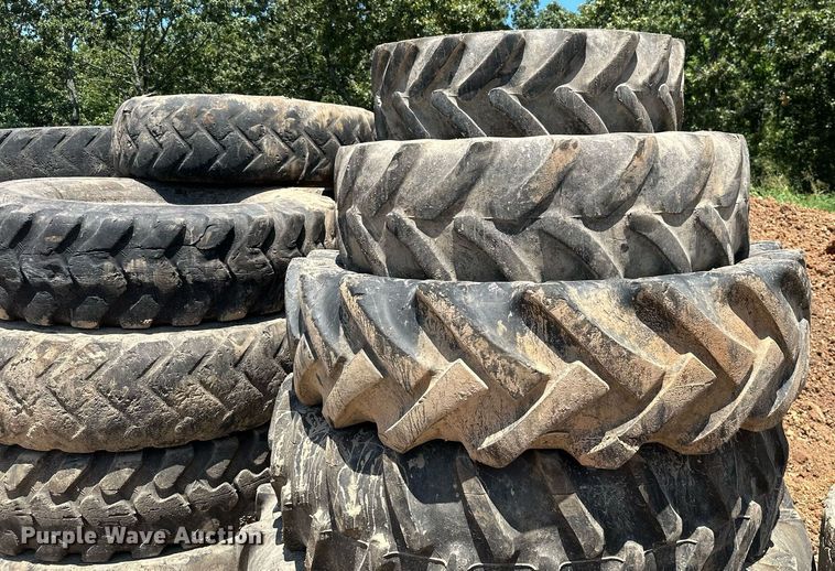 image for item MB9735 Wheels and tires