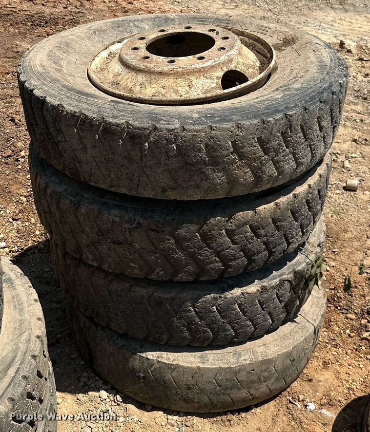 image for item MB9735 Wheels and tires