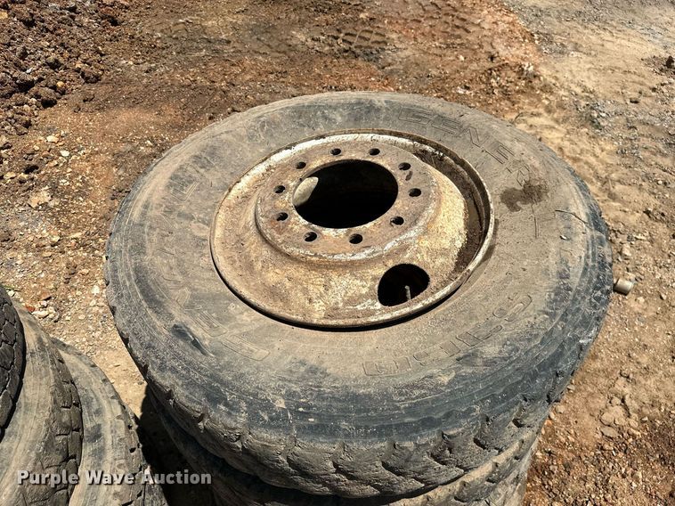 image for item MB9735 Wheels and tires