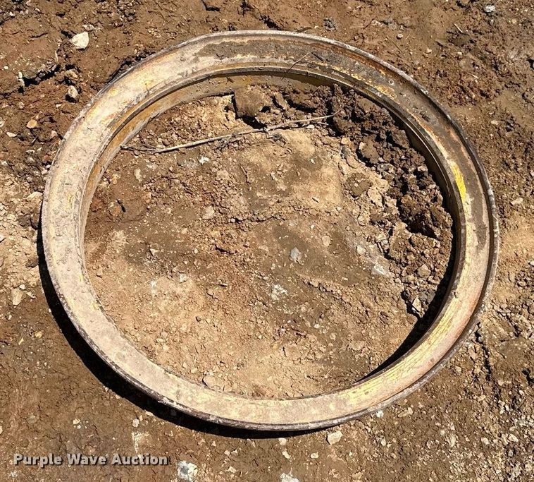 image for item MB9735 Wheels and tires