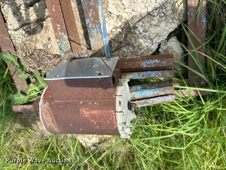 image for item MB9751 Oilfield equipment