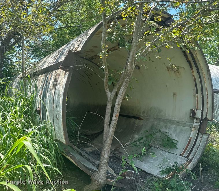 image for item MB9767 (3) bulk storage tanks