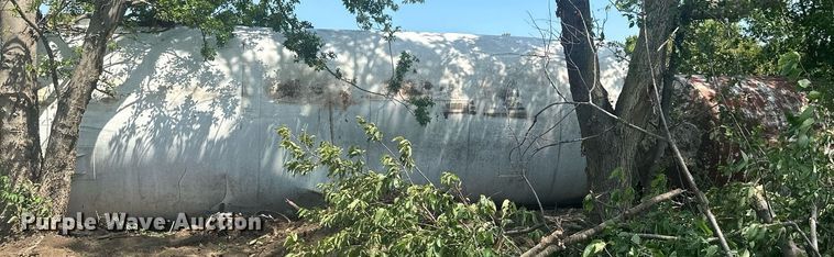 image for item MB9767 (3) bulk storage tanks