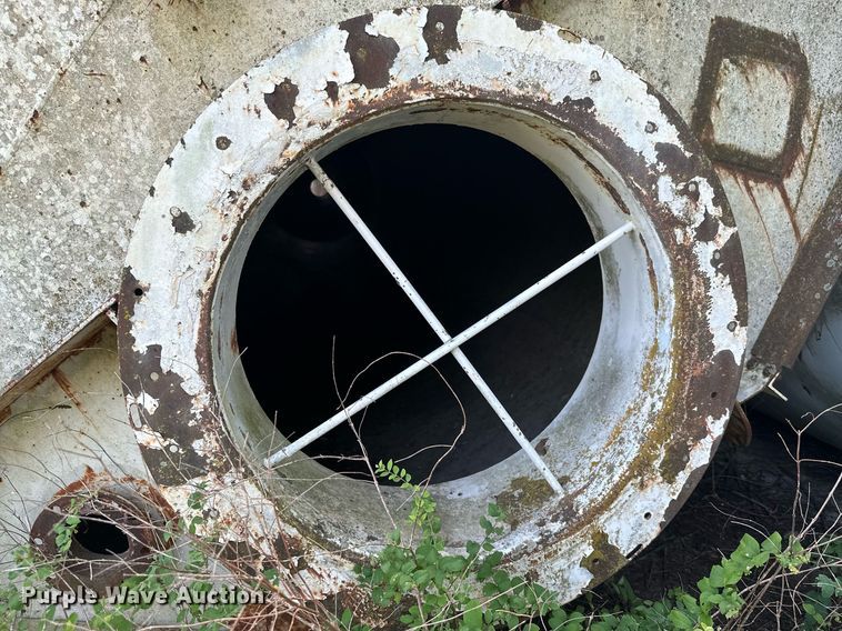 image for item MB9767 (3) bulk storage tanks