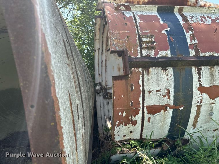 image for item MB9767 (3) bulk storage tanks