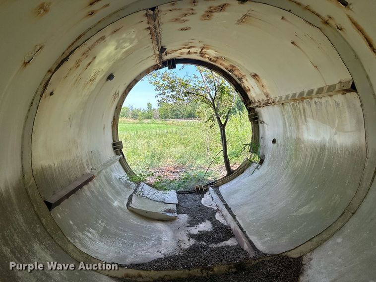 image for item MB9767 (3) bulk storage tanks