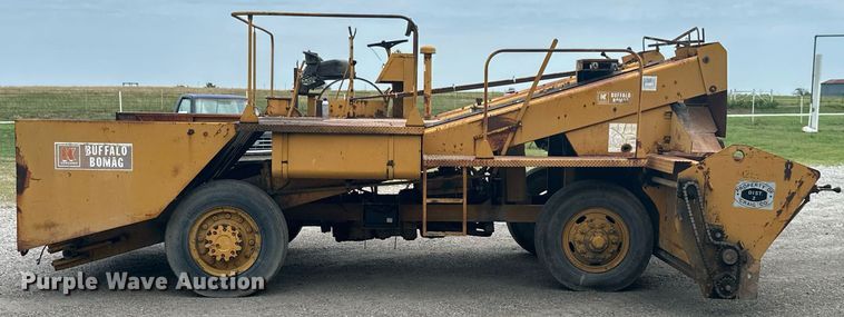 image for item MB9772 Koehring K  chip spreader