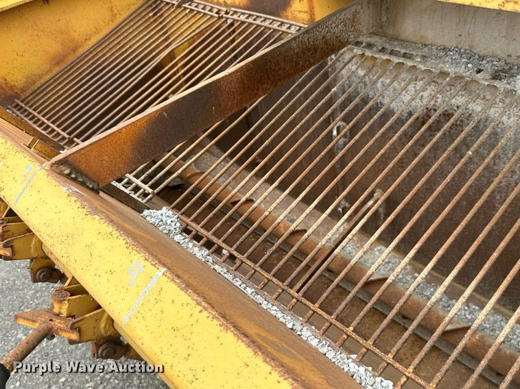 image for item MB9772 Koehring K  chip spreader