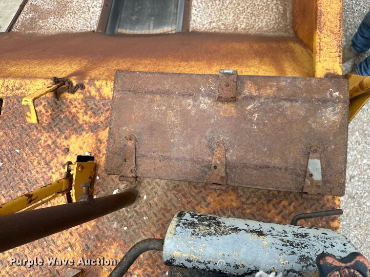 image for item MB9772 Koehring K  chip spreader