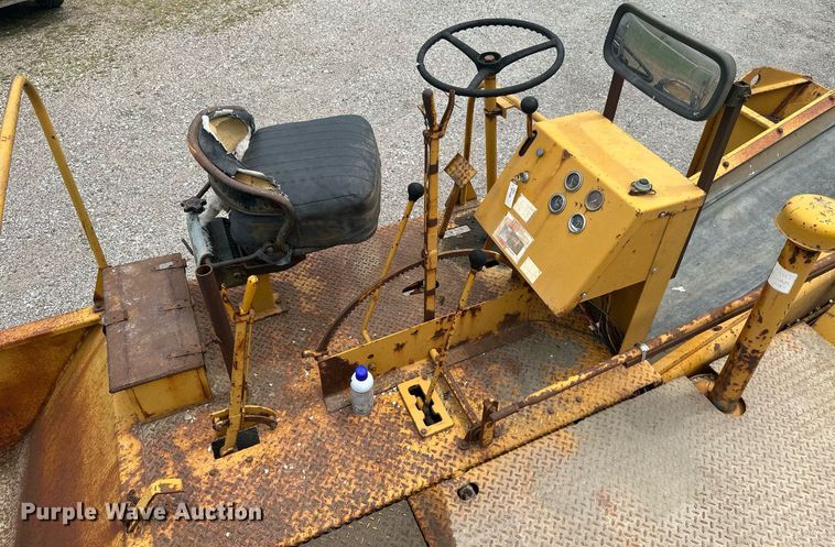 image for item MB9772 Koehring K  chip spreader