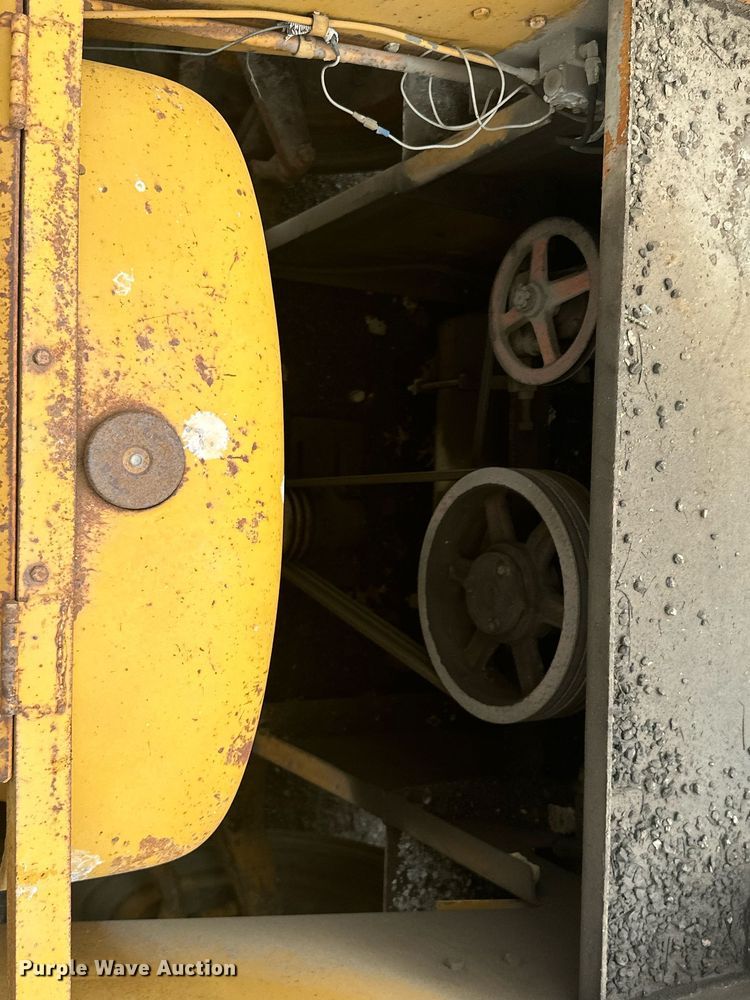 image for item MB9772 Koehring K  chip spreader