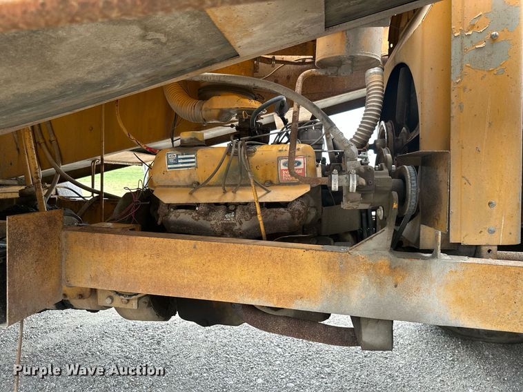 image for item MB9772 Koehring K  chip spreader