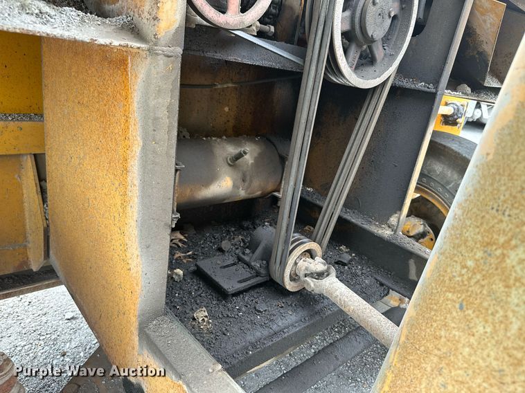 image for item MB9772 Koehring K  chip spreader