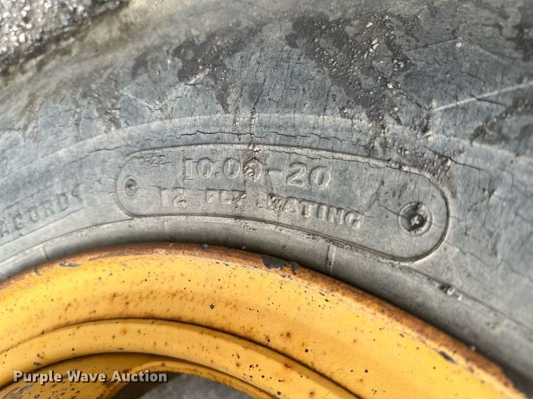 image for item MB9772 Koehring K  chip spreader