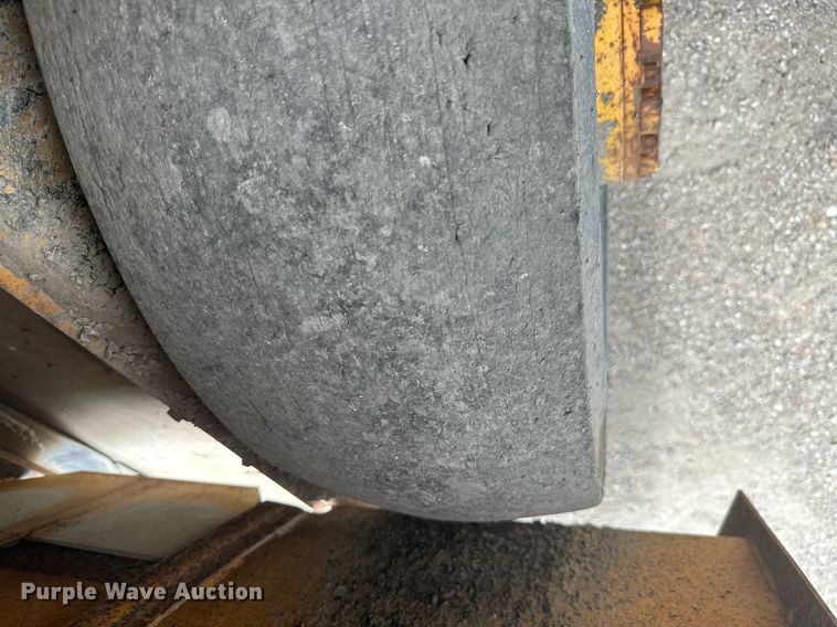 image for item MB9772 Koehring K  chip spreader