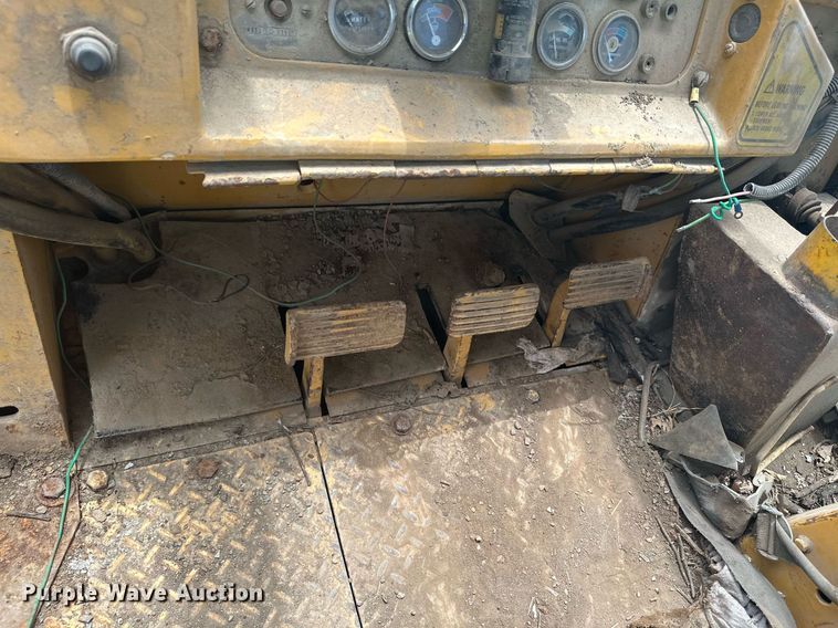 image for item MB9774 1970 Caterpillar 977K  loader