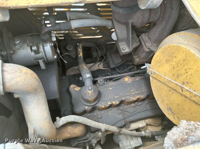 image for item MB9774 1970 Caterpillar 977K  loader