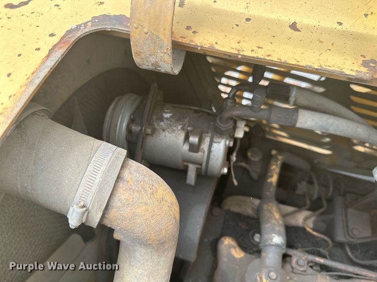 image for item MB9774 1970 Caterpillar 977K  loader