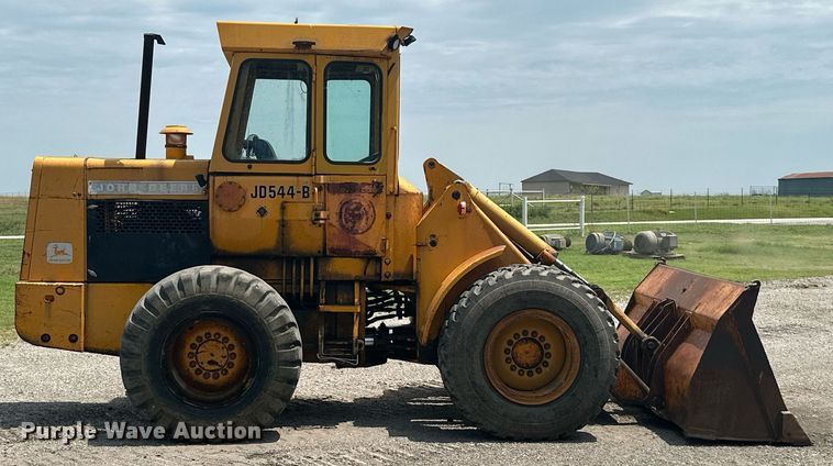 image for item MB9775 1981 John Deere 544B  loader