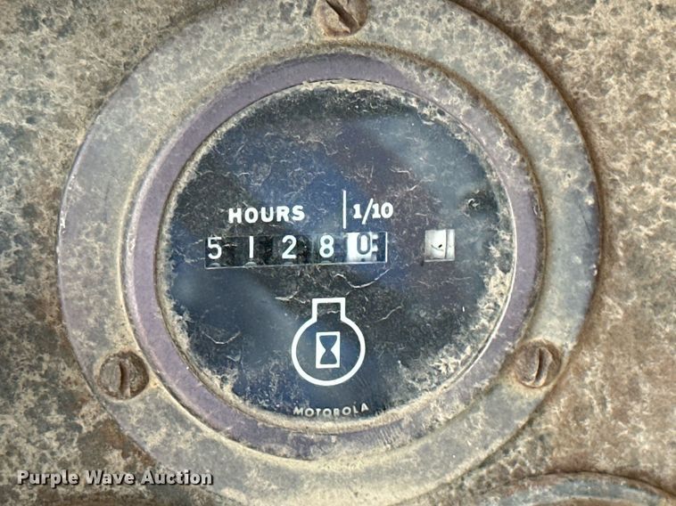 image for item MB9775 1981 John Deere 544B  loader