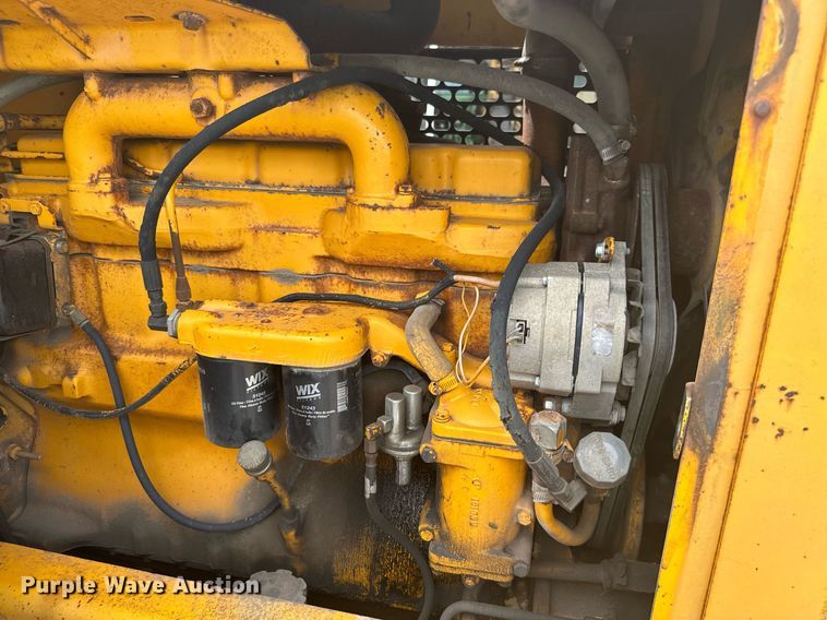 image for item MB9775 1981 John Deere 544B  loader