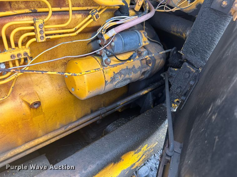 image for item MB9775 1981 John Deere 544B  loader