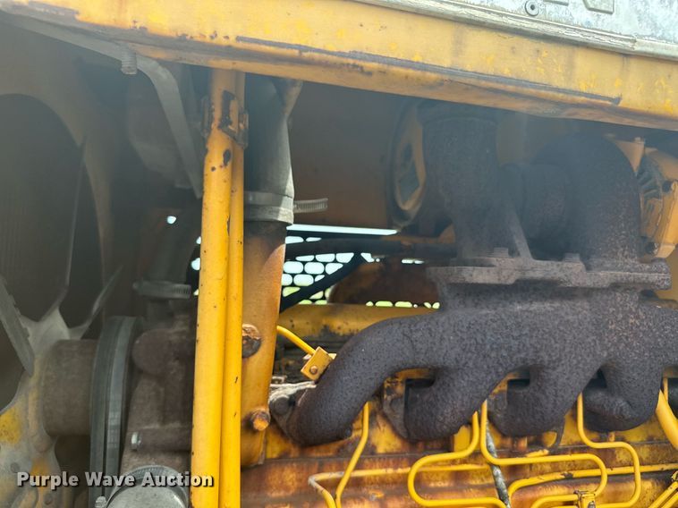 image for item MB9775 1981 John Deere 544B  loader