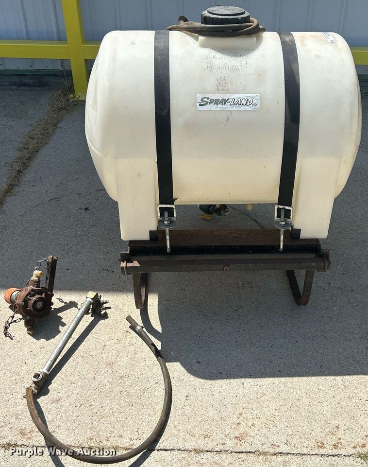 image for item MD9004 Spray Land  turf sprayer