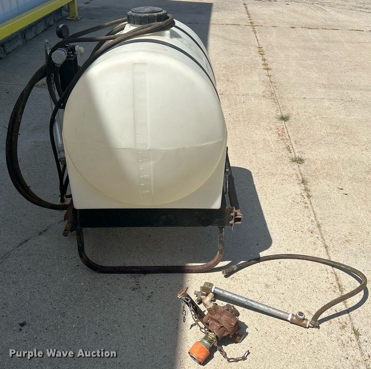 image for item MD9004 Spray Land  turf sprayer