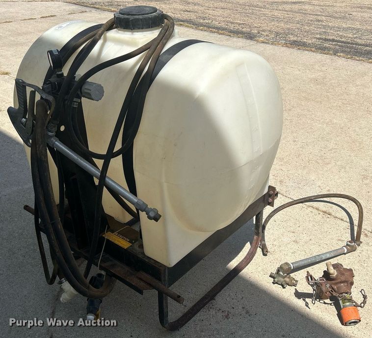 image for item MD9004 Spray Land  turf sprayer