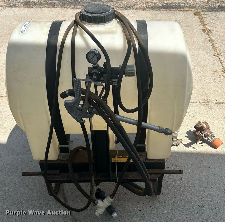 image for item MD9004 Spray Land  turf sprayer