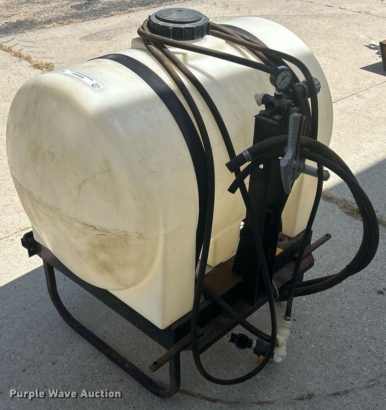 image for item MD9004 Spray Land  turf sprayer