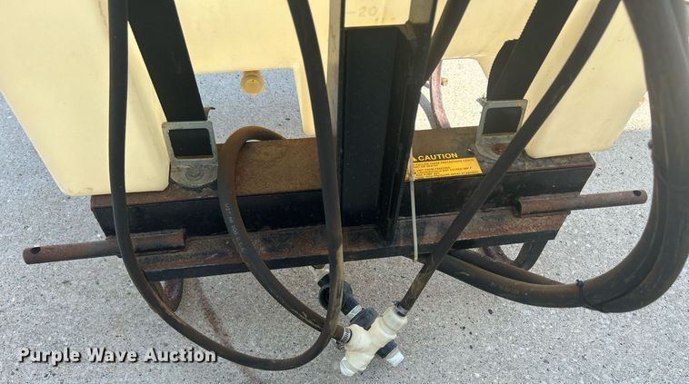 image for item MD9004 Spray Land  turf sprayer