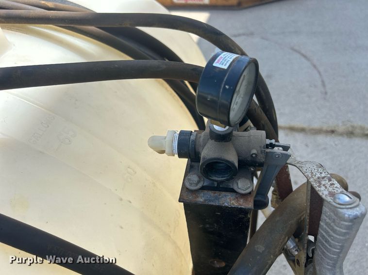 image for item MD9004 Spray Land  turf sprayer