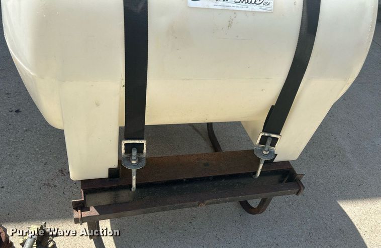 image for item MD9004 Spray Land  turf sprayer