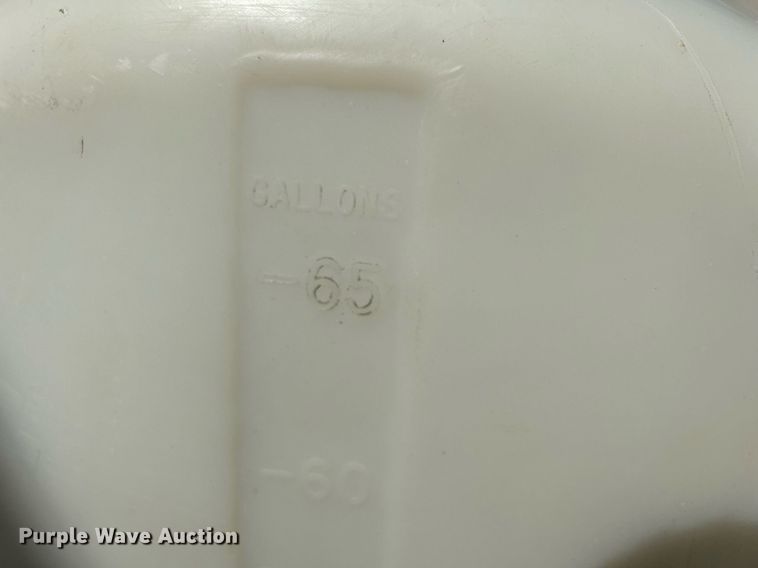 image for item MD9004 Spray Land  turf sprayer