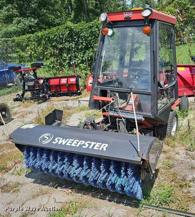 image for item MD9922 2005 Toro Ground Master 328D  lawn mower