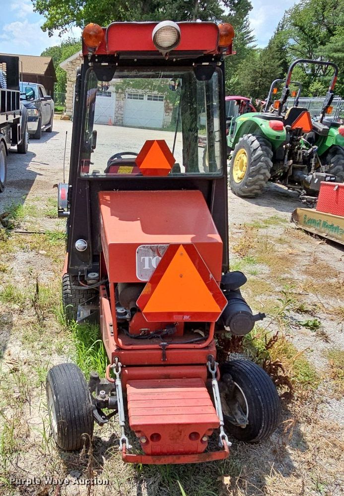 image for item MD9922 2005 Toro Ground Master 328D  lawn mower