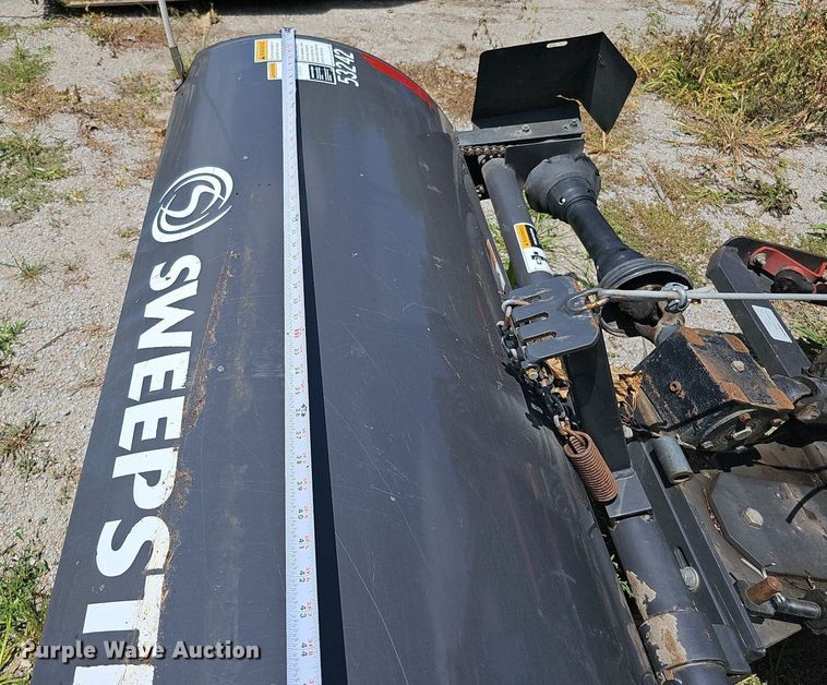 image for item MD9922 2005 Toro Ground Master 328D  lawn mower