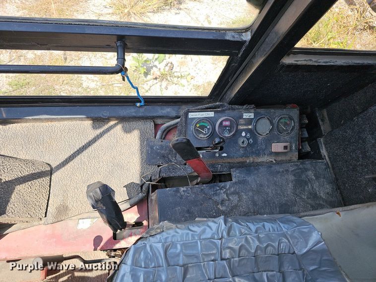 image for item MD9922 2005 Toro Ground Master 328D  lawn mower