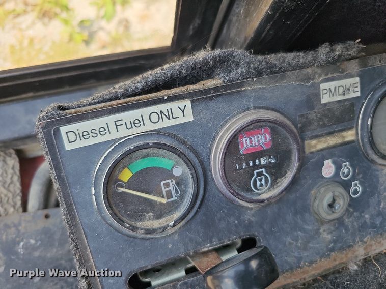 image for item MD9922 2005 Toro Ground Master 328D  lawn mower