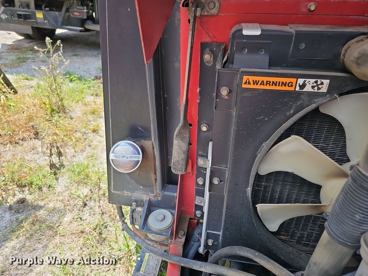 image for item MD9922 2005 Toro Ground Master 328D  lawn mower