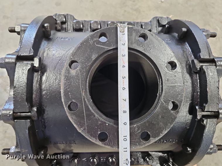 image for item MD9925 Mueller  tapping sleeve