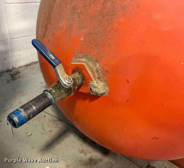 image for item MG9353 Devair VAV-5062  air compressor