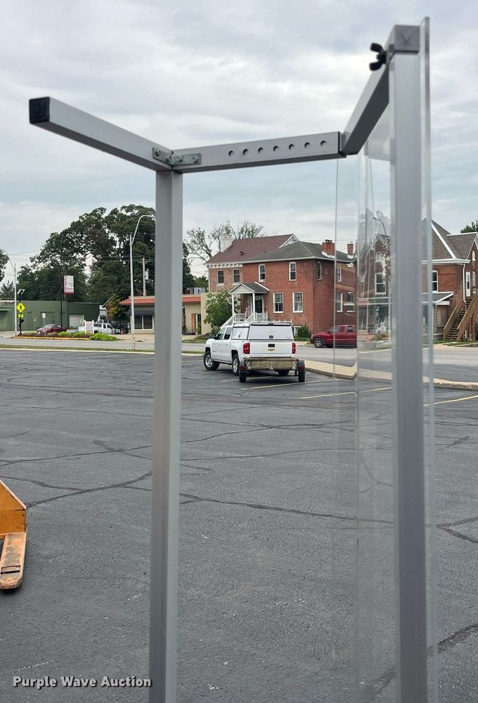 image for item MG9356 Restaurant equipment