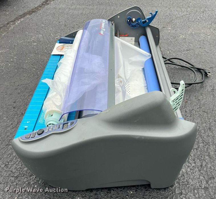 image for item MG9359 GBC Pinnacle 27 EzLoad  laminator