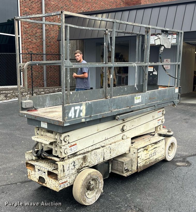 image for item MG9361 Terex TS20  scissor lift