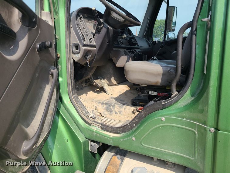 image for item MG9585 2009 Freightliner Business Class M2  dump truck